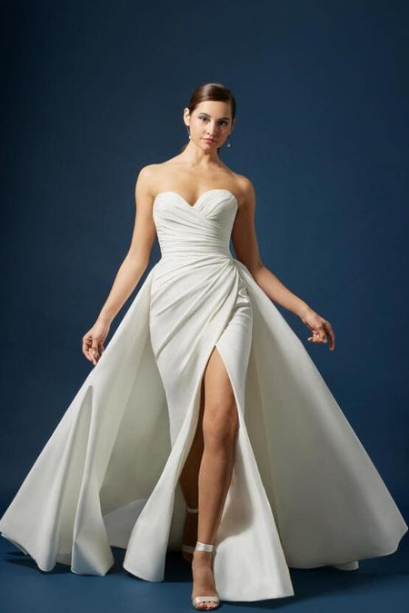 Sweetheart High-low Wedding Dresses with Satin Train