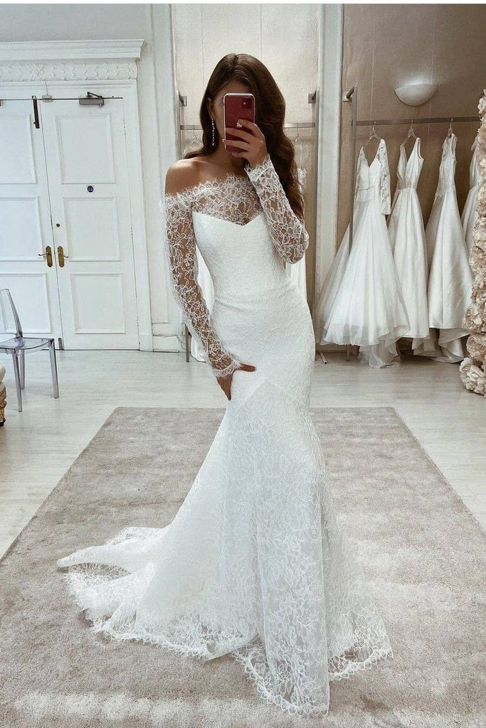 No Lace, No Problem! - A Guide To No-Lace Wedding Dresses