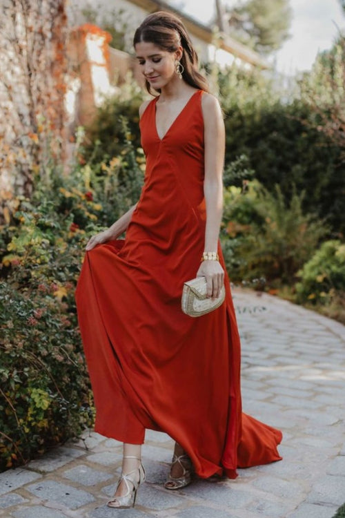 v-neckline-orange-red-evening-gown-with-strapy-back